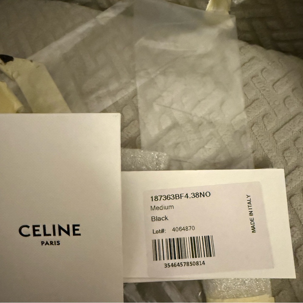 LIKE NEW Celine CLASSIQUE TRIOMPHE BAG IN SHINY CALFSKIN BLACK/ Medium size - Picture 13 of 13